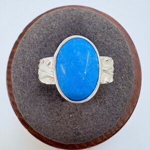 VTG Sterling Silver 925 Turquoise Bezel Set Textured Shoulders Ring Size 6.75